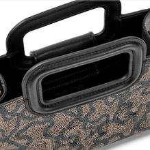 Carregar imagem no visualizador da galeria, Minimala de tiracolo Kaos Icon preta
