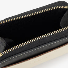 Carregar imagem no visualizador da galeria, Porta-moedas grande preto TOUS Audree Saffiano
