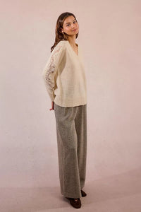 Camisola com mangas de renda vazadas Molly Bracken