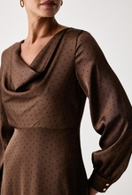 Carregar imagem no visualizador da galeria, Vestido de  midi
