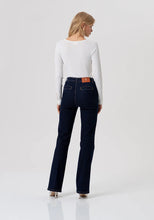 Carregar imagem no visualizador da galeria, Calça jeans flare de perna larga Fracomina - Ref. FR26SV2009D46493
