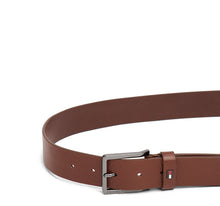 Carregar imagem no visualizador da galeria, Cinto Liso com Fivela Metálica Tommy Hilfiger
