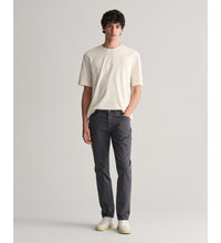 Carregar imagem no visualizador da galeria, Calça slim fit Gant - Ref. 1000262
