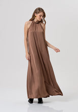 Carregar imagem no visualizador da galeria, Vestido sem mangas em cetim de viscose Fracomina - Ref. FR26SD3016W41301

