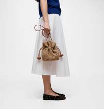 Carregar imagem no visualizador da galeria, Bucket bag pequena natural TOUS Heritage
