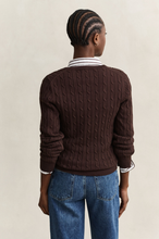 Carregar imagem no visualizador da galeria, Camisola em V de malha entrançada Classic
