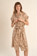 Carregar imagem no visualizador da galeria, Vestido curto estilo camisa Molly Bracken - Ref. N298EE
