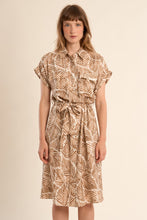 Carregar imagem no visualizador da galeria, Vestido curto estilo camisa Molly Bracken - Ref. N298EE
