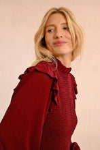 Carregar imagem no visualizador da galeria, Blusa com babados e franzidos Molly Bracken - Ref. T1861BCN
