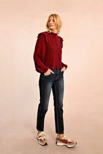Carregar imagem no visualizador da galeria, Blusa com babados e franzidos Molly Bracken - Ref. T1861BCN
