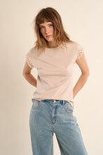 Carregar imagem no visualizador da galeria, T-shirt com mangas trabalhadas Molly Bracken - Ref. T1783EP
