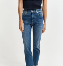 Carregar imagem no visualizador da galeria, Jeans Slim Fit Gant
