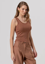 Carregar imagem no visualizador da galeria, Top slim fit Fracomina - Ref. FR26ST4005K524R9
