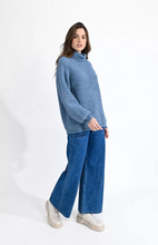 Carregar imagem no visualizador da galeria, Camisola Molly Bracken

