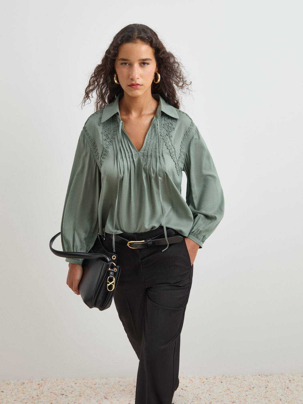 Blusa com bordado Decenio
