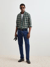 Carregar imagem no visualizador da galeria, Camisa Regular Fit aos Quadrados Decenio
