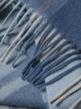 Carregar imagem no visualizador da galeria, Cachecol em lã
