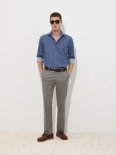 Carregar imagem no visualizador da galeria, Calças chino slim fit
