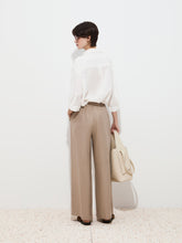 Carregar imagem no visualizador da galeria, Calça de linho
