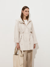 Carregar imagem no visualizador da galeria, Parka com capuz
