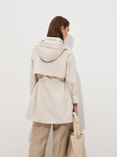 Carregar imagem no visualizador da galeria, Parka com capuz
