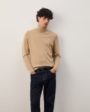 Carregar imagem no visualizador da galeria, Camisola de gola alta em lã merino
