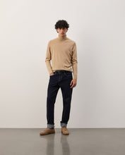 Carregar imagem no visualizador da galeria, Camisola de gola alta em lã merino
