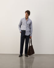 Carregar imagem no visualizador da galeria, Camisa slim fit às riscas
