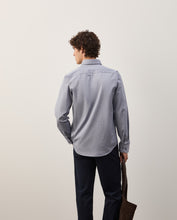 Carregar imagem no visualizador da galeria, Camisa slim fit às riscas
