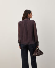 Carregar imagem no visualizador da galeria, Blusa estampada com laçada
