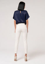 Carregar imagem no visualizador da galeria, Calça slim fit
