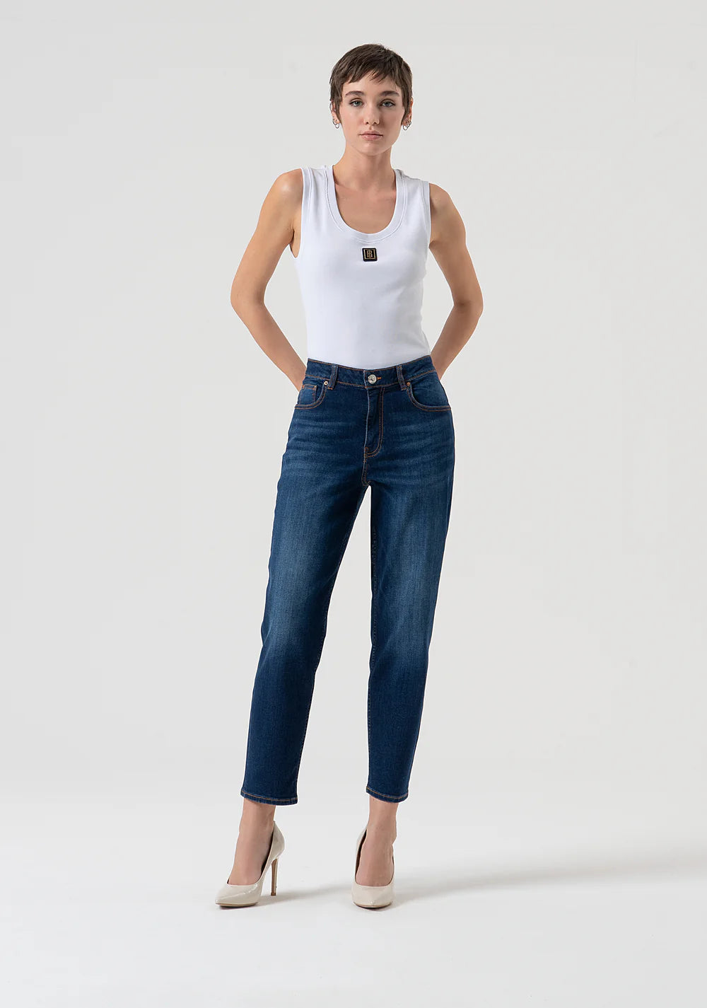 Calça jeans mom fit Fracomina