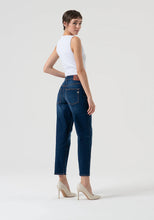 Carregar imagem no visualizador da galeria, Calça jeans mom fit Fracomina
