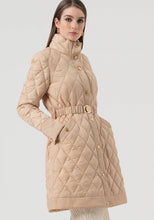 Carregar imagem no visualizador da galeria, Blusão padded 3/4 Fracomina
