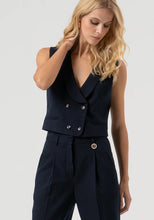 Carregar imagem no visualizador da galeria, Colete slim fit Fracomina
