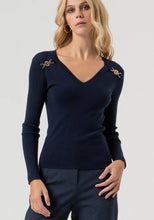 Carregar imagem no visualizador da galeria, Camisola slim fit com nervuras Fracomina
