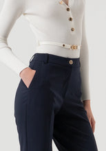 Carregar imagem no visualizador da galeria, Calça chino regular fit Fracomina
