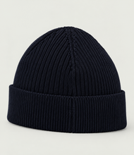 Carregar imagem no visualizador da galeria, Gorro em algodão e lã com pormenor de risca característica
