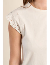 Carregar imagem no visualizador da galeria, Blusa de algodão com mangas bordadas Molly Bracken - Ref. LA1929EE
