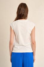 Carregar imagem no visualizador da galeria, Blusa de algodão com mangas bordadas Molly Bracken - Ref. LA1929EE
