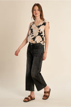 Carregar imagem no visualizador da galeria, Blusa com estampa floral Molly Bracken - Ref. LA211AEP
