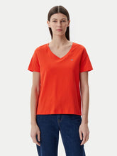 Carregar imagem no visualizador da galeria, T-shirt com decote em v Gant - Ref. 4200750
