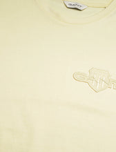 Carregar imagem no visualizador da galeria, T-shirt tonal shield Gant - Ref. 4202589
