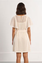 Carregar imagem no visualizador da galeria, Vestido curto de malha vazada
