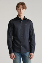 Carregar imagem no visualizador da galeria, Camisa slim fit

