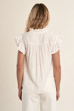 Carregar imagem no visualizador da galeria, Blusa com babados Molly Bracken - Ref. LA1891EE
