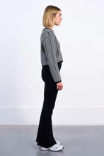 Carregar imagem no visualizador da galeria, Camisola curta com efeito jacquard Molly Bracken - Ref. EL885DN

