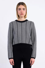 Carregar imagem no visualizador da galeria, Camisola curta com efeito jacquard Molly Bracken - Ref. EL885DN
