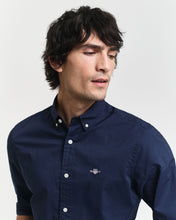 Carregar imagem no visualizador da galeria, Camisa Slim Fit Gant
