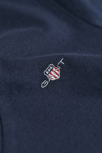 Carregar imagem no visualizador da galeria, T-shirt com decote em v Gant - Ref. 4200750
